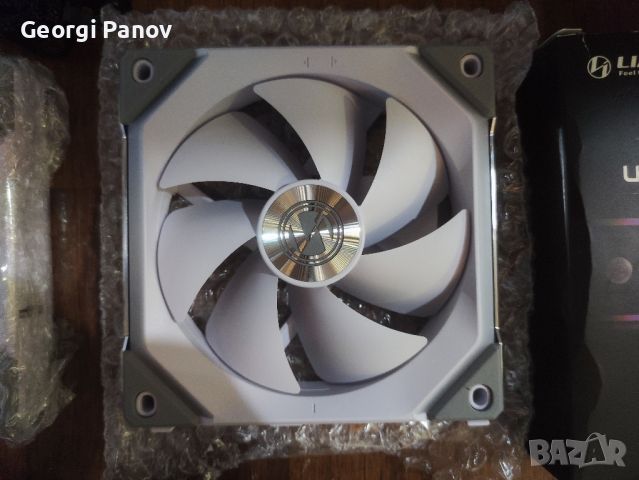 Комплект вентилатори Lian Li SL120 RGB - бели + RGB/PWM fan controller, снимка 2 - Други - 45951409