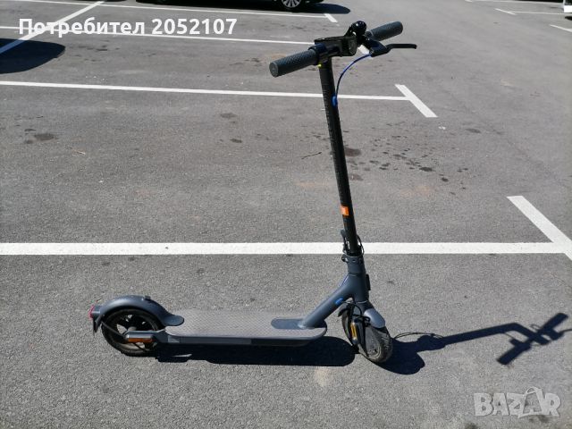 Продавам Електрически Скутер (Тротинетка) XIAOMI MI ELECTRIC SCOOTER 3, снимка 2 - Скейтборд, ховърборд, уейвборд - 45323070