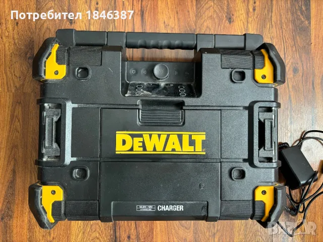 Акумулаторно противоударно радио Dewalt DWST1-81078-QW - 10.8-54 V, снимка 1 - Други инструменти - 47675786