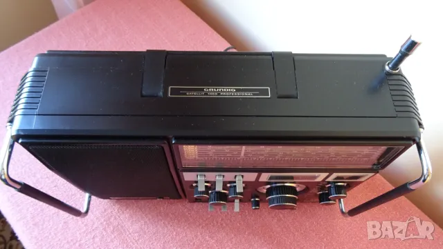 GRUNDIG Satellit 1400, радио,1980г., снимка 6 - Радиокасетофони, транзистори - 48439149