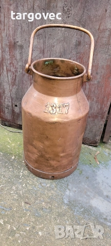 стар декоративен гюм за мляко