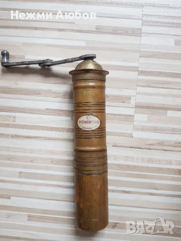 Ръчна метална мелачка за кафе и подправки 