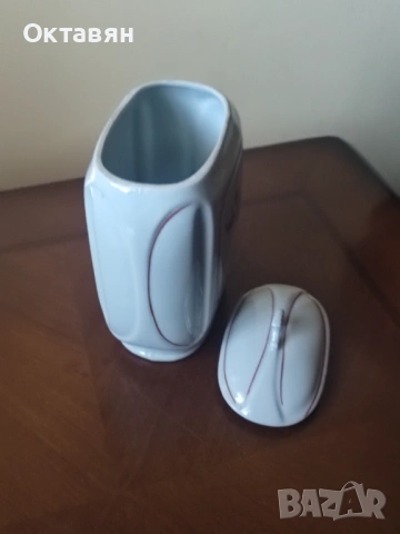 Порцеланов буркан, снимка 4 - Аксесоари за кухня - 53476347