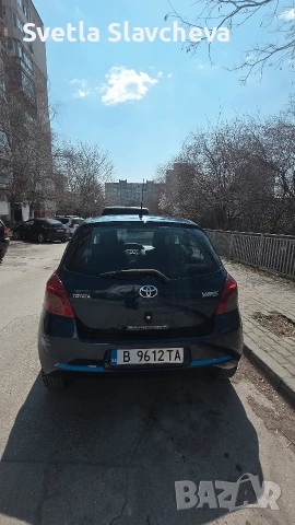 Продавам Toyota Yaris 1.4D4D- Автоматик, снимка 2 - Автомобили и джипове - 54237437