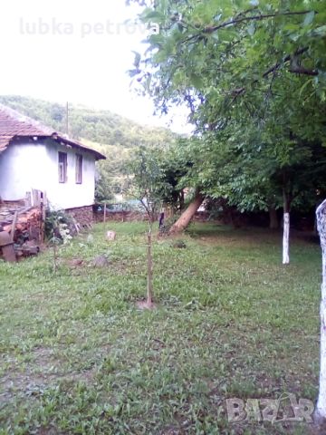 Продавам красива афтентична селска къща в Стара планина, снимка 4 - Къщи - 46415166