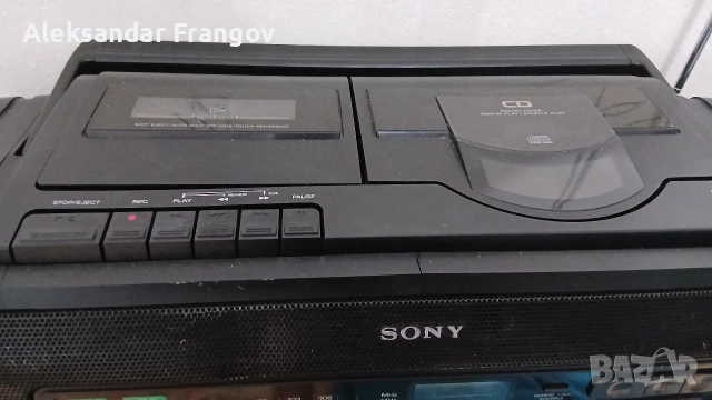SONY CFD - 60L made in Japan , снимка 8 - Радиокасетофони, транзистори - 53608832