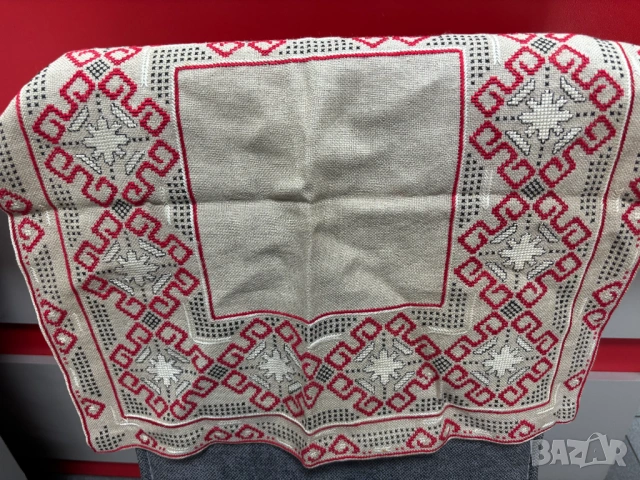 Каре ръчна Българска бродерия 48х48 см., снимка 2 - Декорация за дома - 53708439