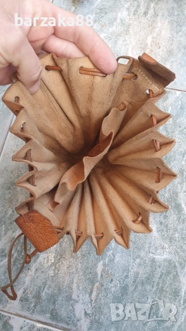 Стара кожена Кесия, снимка 3 - Антикварни и старинни предмети - 54283269