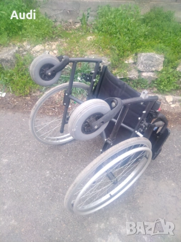 Сгъваема инвалидна рингова количка VERMEIREN , снимка 5 - Инвалидни колички - 53936008