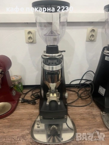 Професионална кафемелачка MAZZER MAJOR V electronic