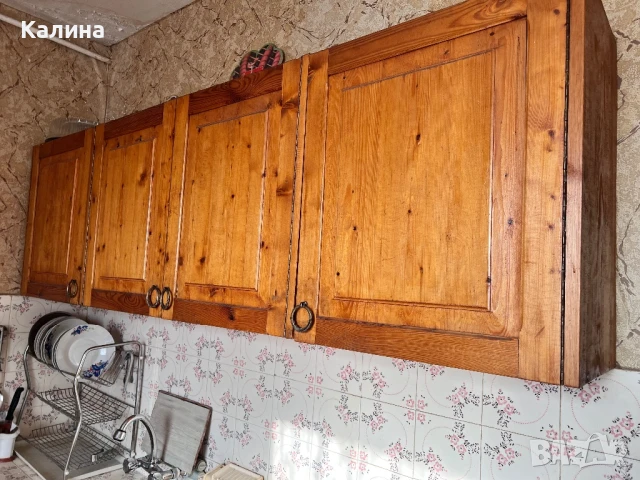 Горен ред кухненски шкафове