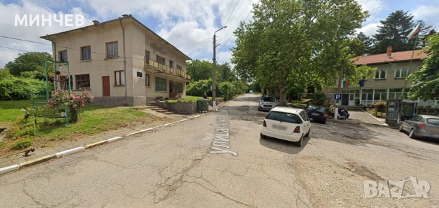 КЪЩА С ДВОР на центъра в с. Могилино, снимка 7 - Къщи - 51592760