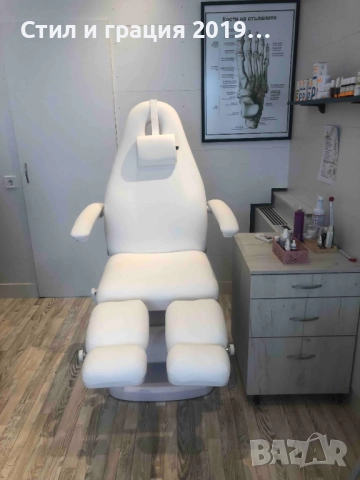 Стол за педикюр Cubo (5 мотора) - тъмно сив/бял, снимка 5 - Педикюр и маникюр - 44515812