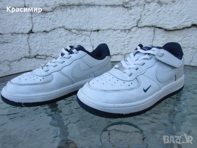 Детски маратонки Nike Force 1 Low LV8 EasyOn, снимка 7 - Детски маратонки - 52543466