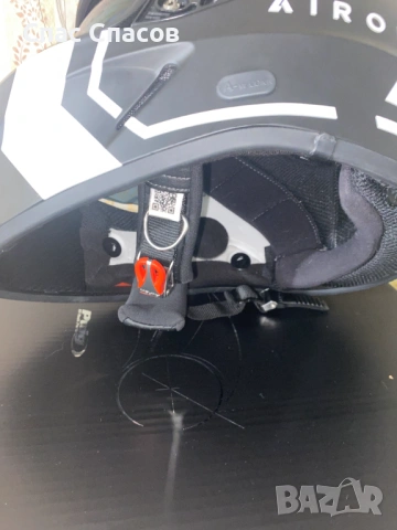 каска Airoh  XL, снимка 4 - Аксесоари и консумативи - 53278522