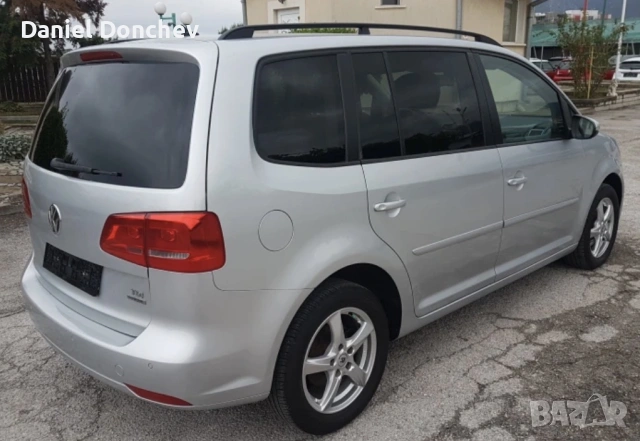 VW TOURAN 1.6 TDi 2012 г., снимка 6 - Автомобили и джипове - 53114959