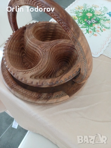 Продавам дървена декорация 