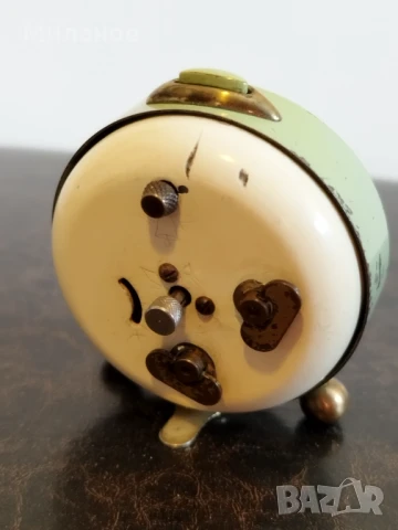 Стар механичен будилник, настолен часовник, снимка 4 - Антикварни и старинни предмети - 50785894