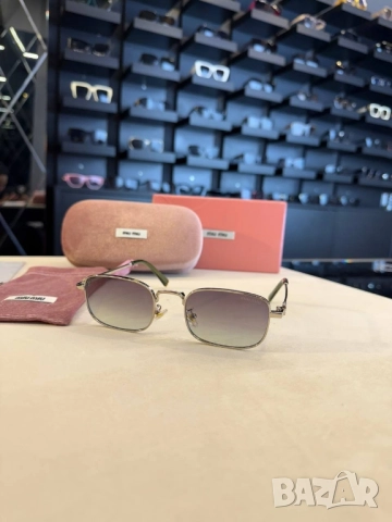 очила с черен обикновен калъф и ув защита cartier miu miu , снимка 13 - Слънчеви и диоптрични очила - 52023001