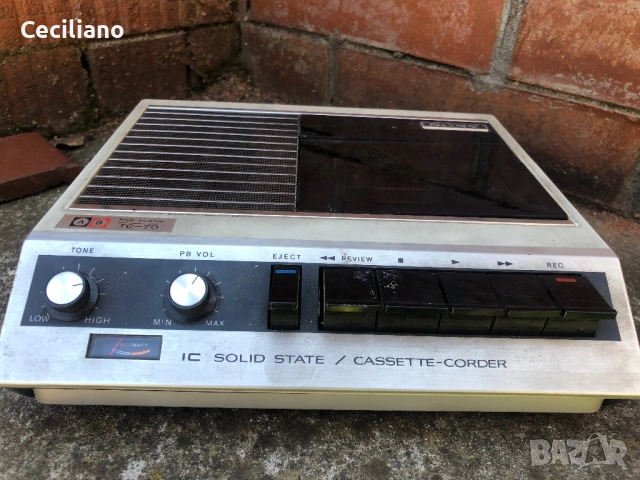 Sony TC-70, модел от края на 60-те, снимка 2 - Радиокасетофони, транзистори - 54246914