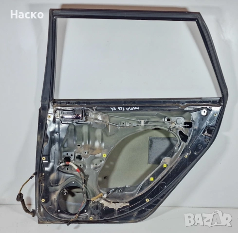 Задна Дясна Врата Toyota Avensis Station Wagon T22 Тойота Авенсис Комби Т22 1997-2003, снимка 2 - Части - 53402863