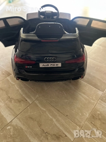 Акумулаторен джип Audi RS 6 4X4 12V, снимка 4 - Коли, камиони, мотори, писти - 51579644