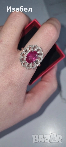 Пръстен с рубин и диаманти
