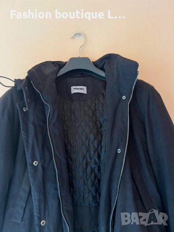 Дълго черно зимно яке с качулка и много джобове М размер с ластик в талията който се стяга 🖤, снимка 2 - Якета - 52401596