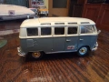 Volkswagen Van Samba Maisto 1:25 , снимка 2