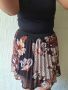 дамска пола с цветя, снимка 1 - Поли - 46017200