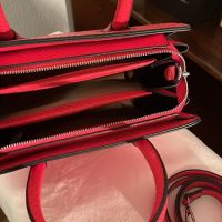 Червена дамска чанта с мотив змийска кожа , снимка 3 - Чанти - 45485866