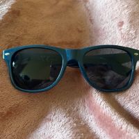 Слънчеви очила със синя рамка, снимка 6 - Слънчеви и диоптрични очила - 45683001