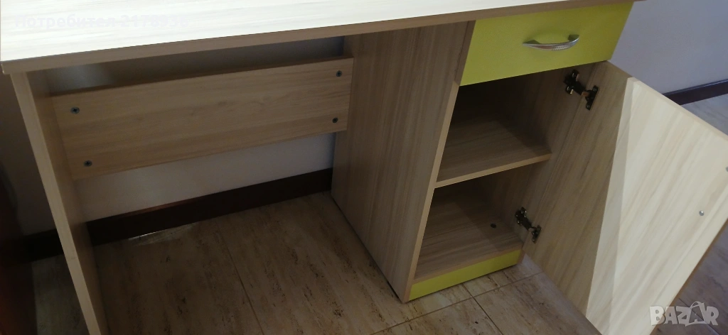 Детски ученически столове  и бюра, снимка 1