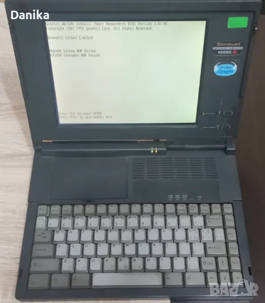 Ретро лаптоп Bondwell 486NC от 1992 година CPU 486SLC 33MHz 210MB HDD, снимка 1