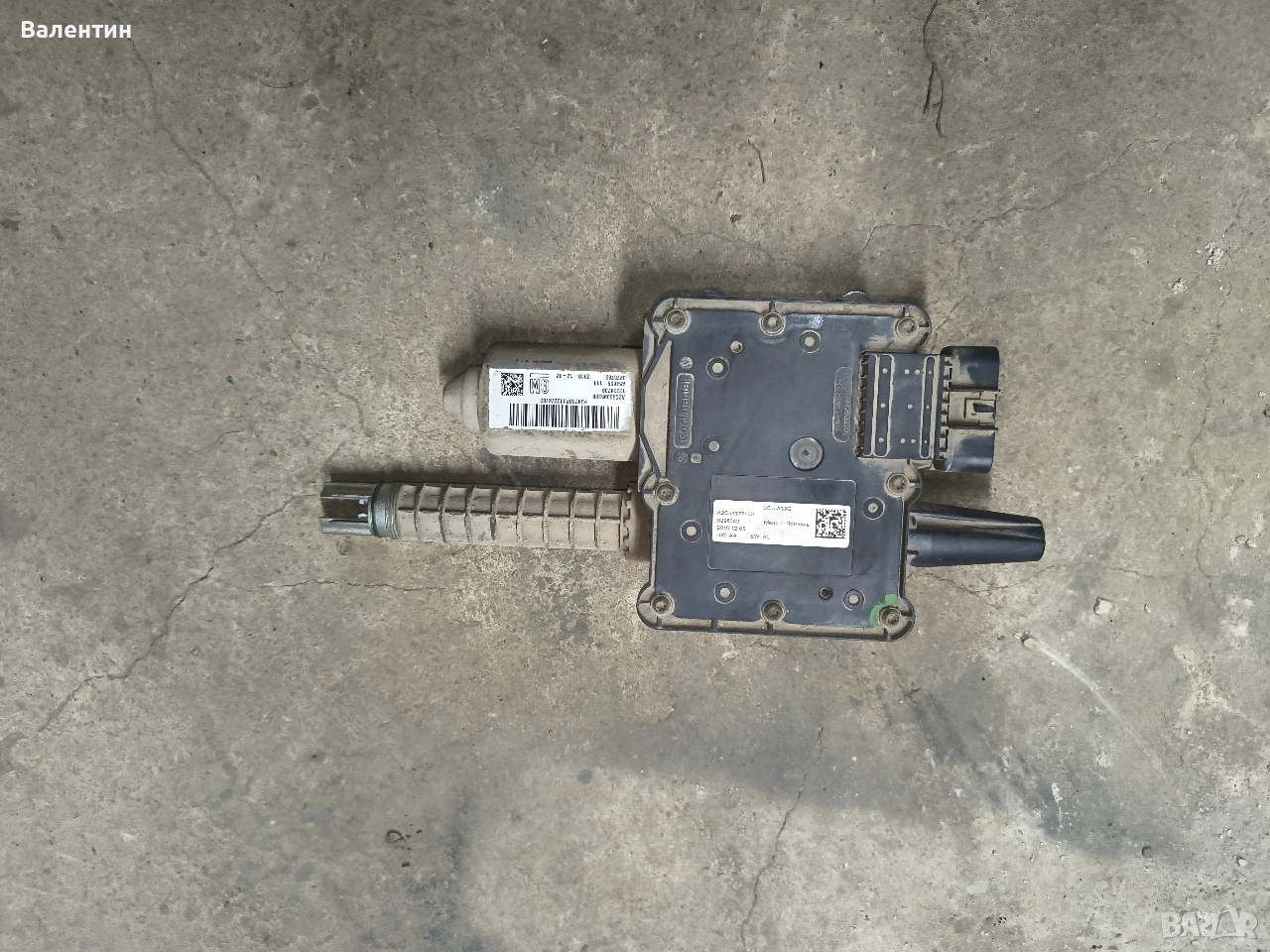 Продавам механизъм за електронна ръчна спирачка за Opel Astra J /MerivaB, снимка 1