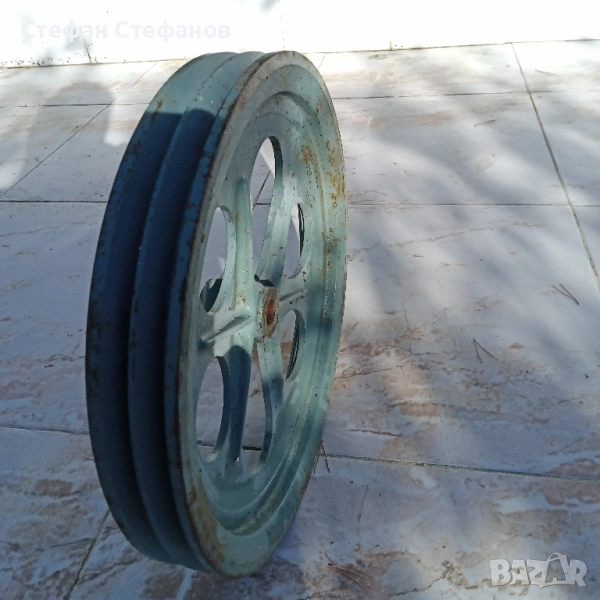 ремъчна шайба нова 380мм/2/17/отвор за ос 20мм, снимка 1