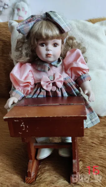 Порцеланова кукла Leonardo Collection , снимка 1