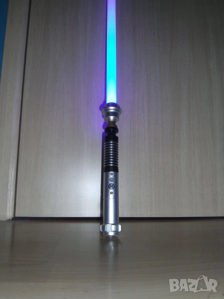 Детска играчка светлинен лазерен меч Star Wars със звук, снимка 1