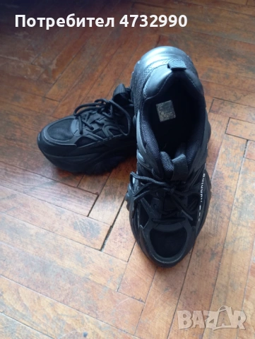 Дамски спортни обувки много удобни 