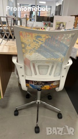 Детски въртящ стол FREE, снимка 3 - Столове - 51892553