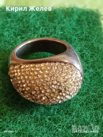 Прекрасен скъпоценен сребърен пръстен с ювелирно инкрустирани кристали тип бомбе 51821