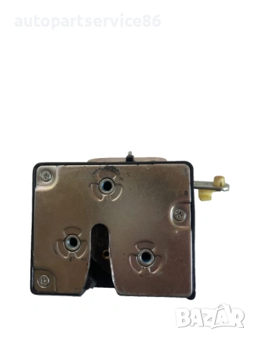 Брава на задния капак за KIA Carnival (2006–2012)