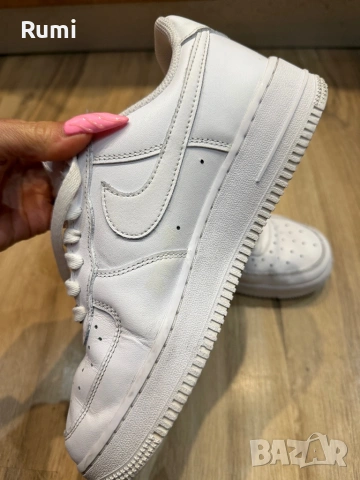 Оригинални бели кецове Nike Air Force 1  ! 39 н , снимка 2 - Детски маратонки - 52179837