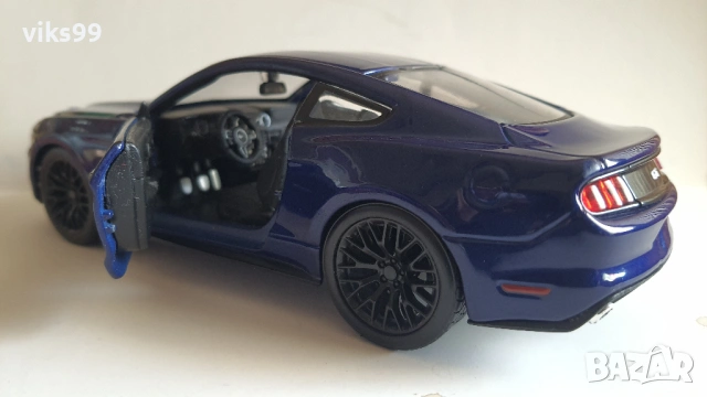 Ford Mustang GT и Porsche 911 Carrera - Мащаб 1:24, снимка 12 - Колекции - 54216773