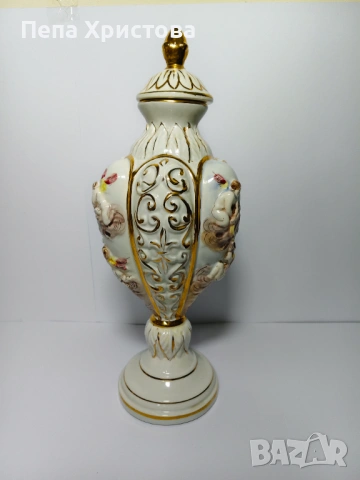 Италианска порцеланова ваза Keramos – R. Capodimonte Italy., снимка 2 - Вази - 53399806