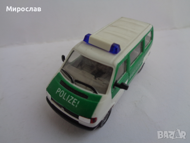  HERPA 1:87 H0 VW TRANSPORTER ПОЛИЦИЯ КОЛИЧКА ИГРАЧКА МОДЕЛ, снимка 5 - Колекции - 45057661