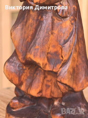 Дървена фигура " Момичето с гъска" , снимка 5 - Декорация за дома - 53599462