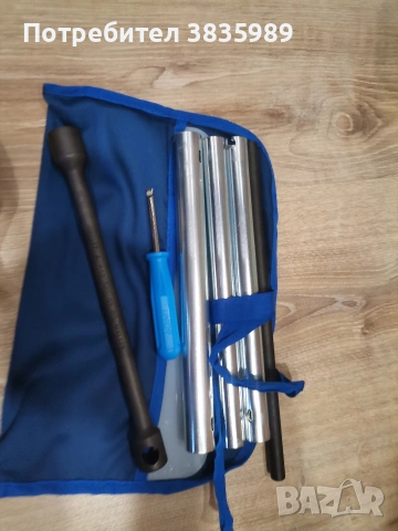 Продавам оригинален комплект крик за Мерцедес G class , снимка 3 - Аксесоари и консумативи - 54273683