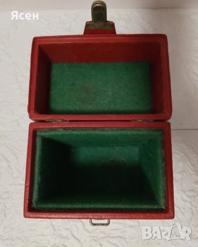 Кутия за фотографска оптика., снимка 2 - Чанти, стативи, аксесоари - 53874218