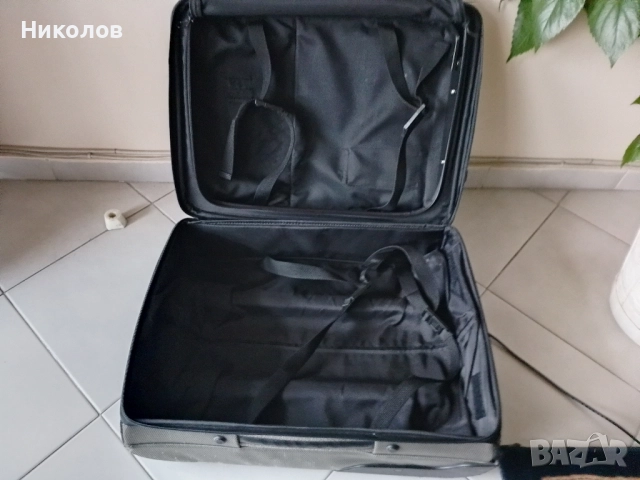Куфар 2бр усилени колелца "AUSTRIAN AIRLINES" "50/35/25см" "20лв"!+Доставка!, снимка 11 - Куфари - 51917720